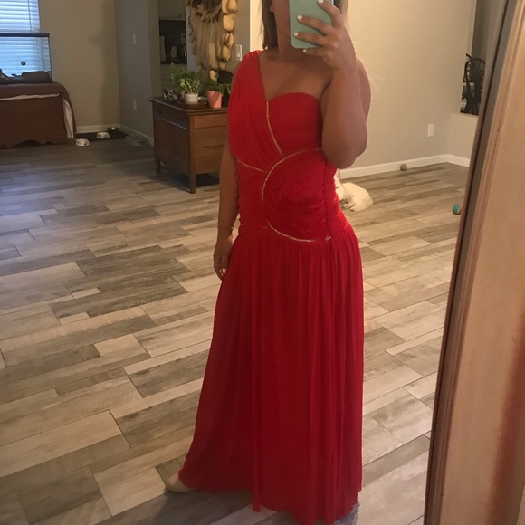 Red Flowy Formal Dress - Picture 2 of 9